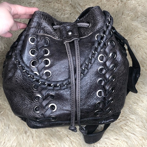 Patricia Nash Handbags - Gorgeous Patricia Nash Italian Leather Bucket bag